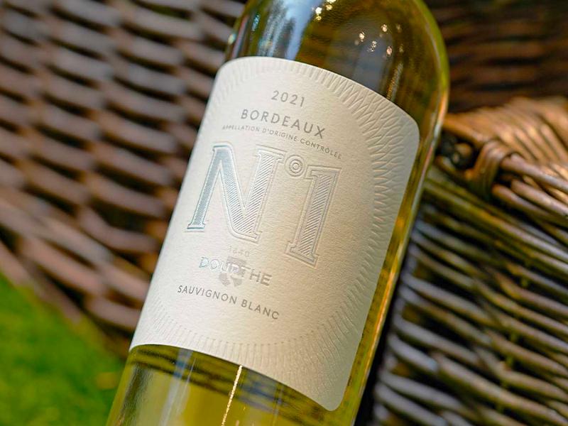 Dourthe N°1 Blanc là một chai vang trắng tươi mát