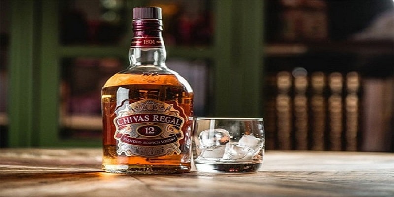 Rượu Chivas 12 dễ uống, không nồng gắt có giá cạnh tranh