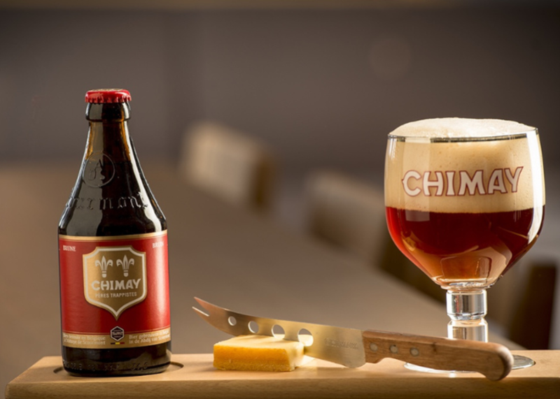 Kết hợp bia Chimay với món ăn phù hợp giúp nâng tầm hương vị của bia Chimay