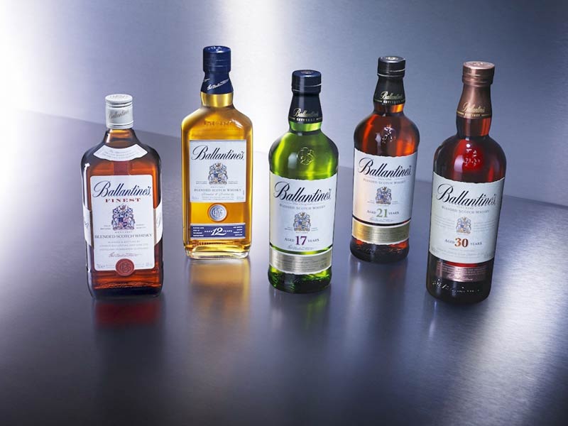 Ballantine thực ra là dòng Scotch whisky