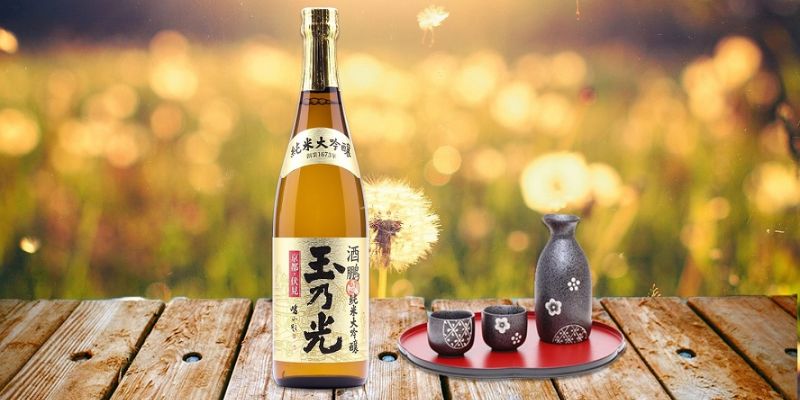 Junmai là loại Sake được sản xuất từ gạo mài ít nhất 70%