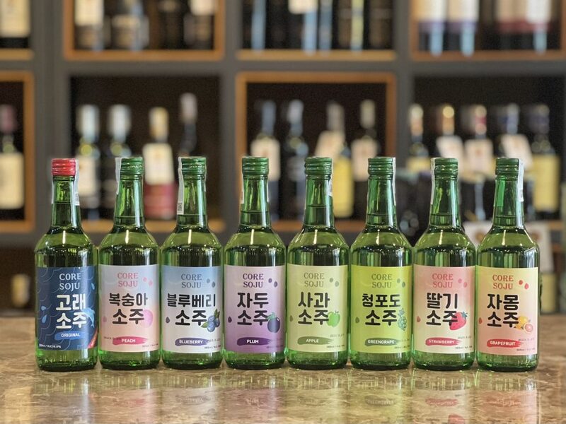 Soju Bomb là cách uống rượu thường gặp tại Hàn