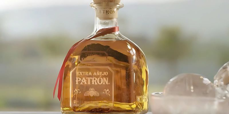Extra Anejo mang đến hương thơm của gỗ khi uống rượu