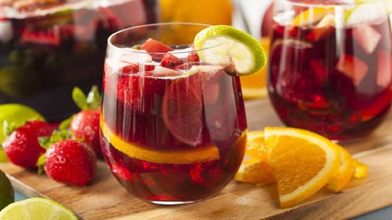 Làm sạch trái cây trước khi ngâm rượu hoa quả