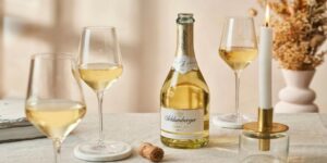 Rượu vang trắng thường có nồng độ cồn dao động từ 5% đến 14% ABV