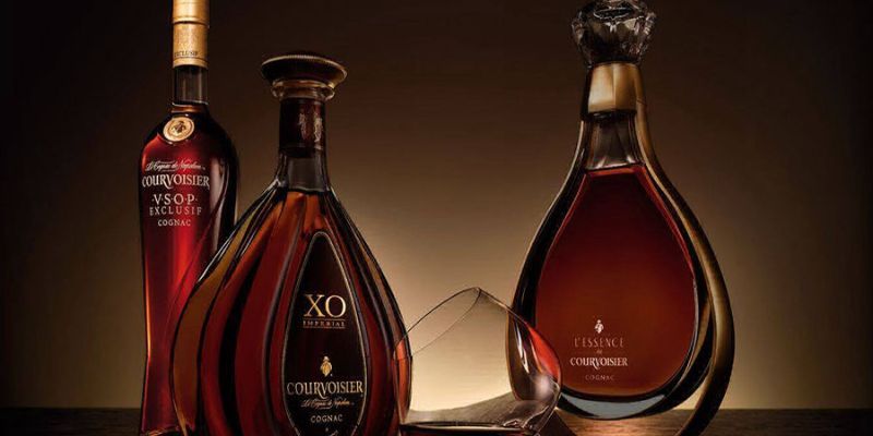 Rượu XO (Extra Old) là một loại brandy hoặc cognac ủ lâu năm