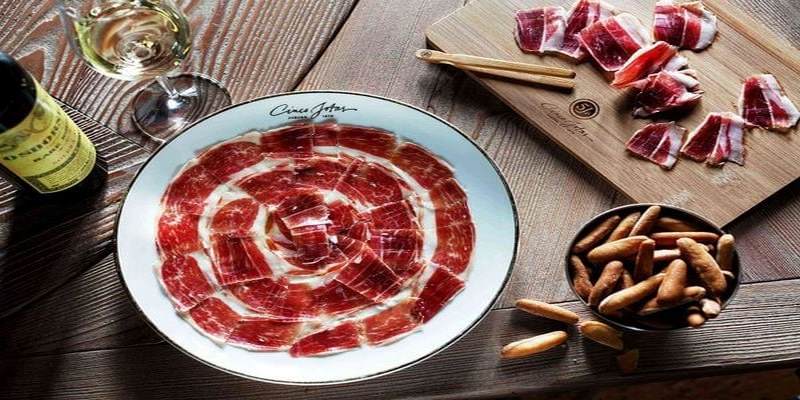 Nhiệt độ bảo quản cũng ảnh hưởng tới hương vị của thịt heo muối Iberico