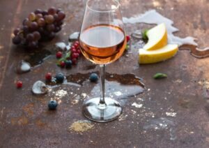 Dry wine là lựa chọn yêu thích của những người sành vang