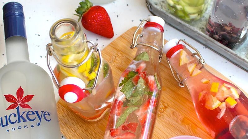 Tỷ lệ vodka và nước trái cây thường là 1:2 hoặc 1:3