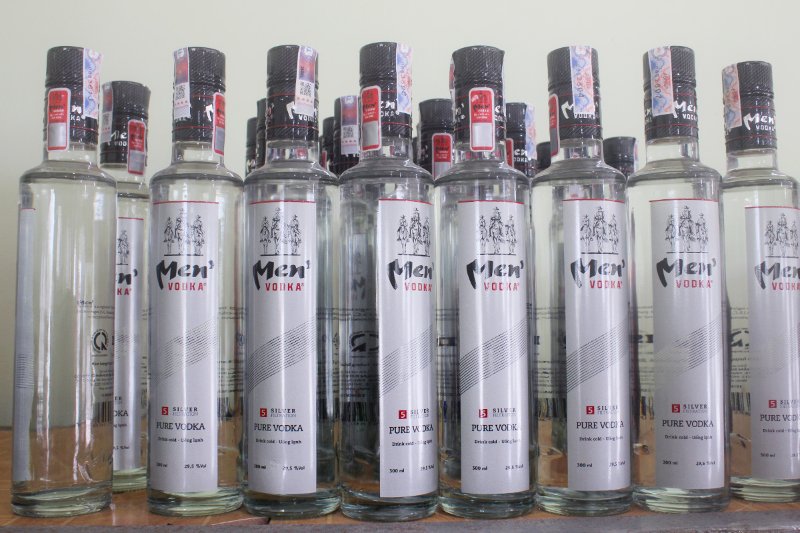 Rượu Vodka Men có các mức độ cồn khác nhau